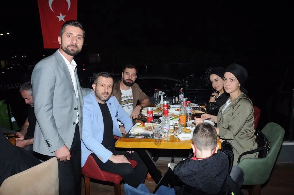 Haber: Ustaeli Yapı İftar Verdi - Galeri-8