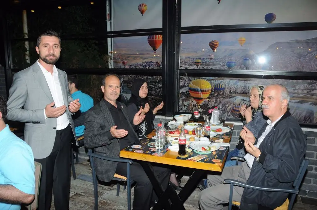 Haber: Ustaeli Yapı İftar Verdi - Galeri-2