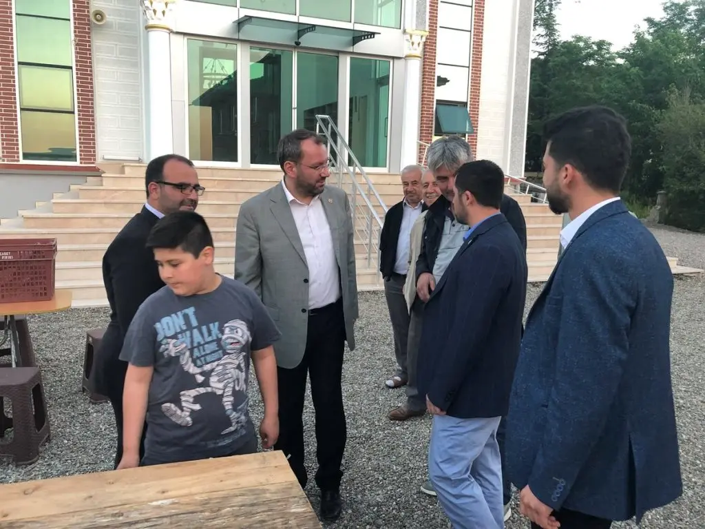 Haber: Ak Partinin İki vekil adayı dört bir yandan Hendek’i Gezdi - Galeri-1