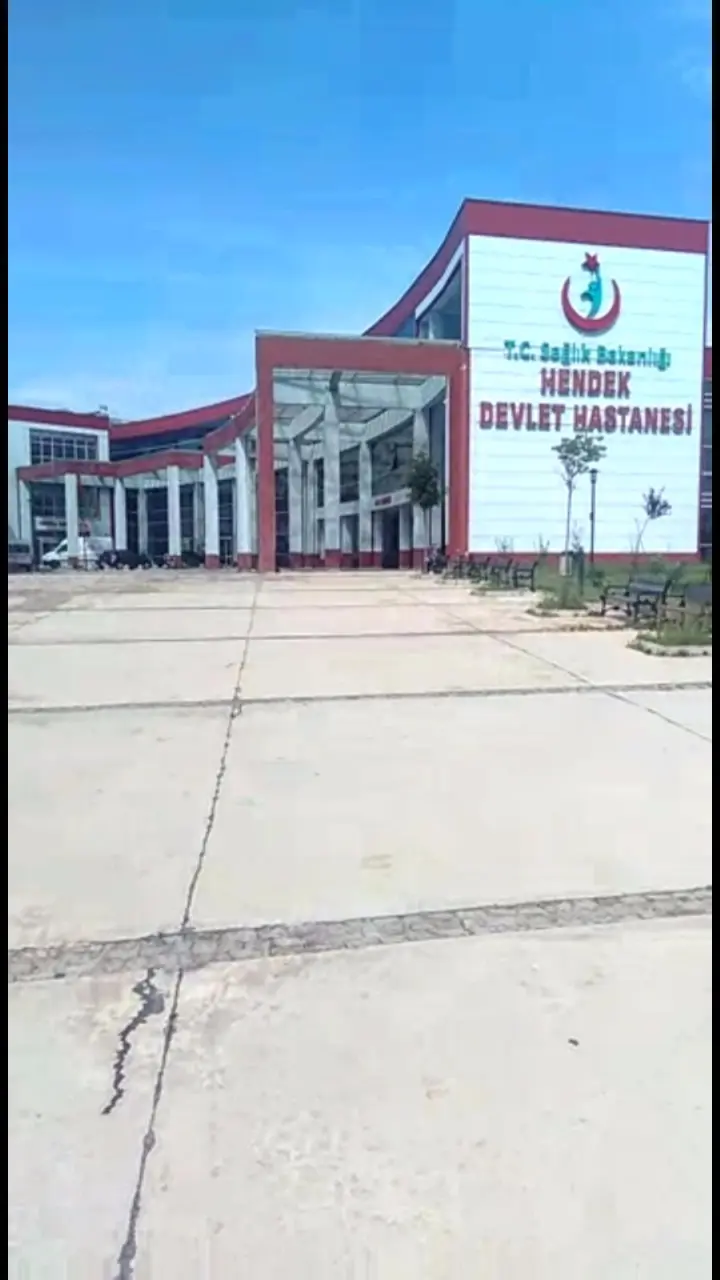 Haber: Hastane Minibüsleri Hastane Dışına Çıkarıldı - Galeri-1