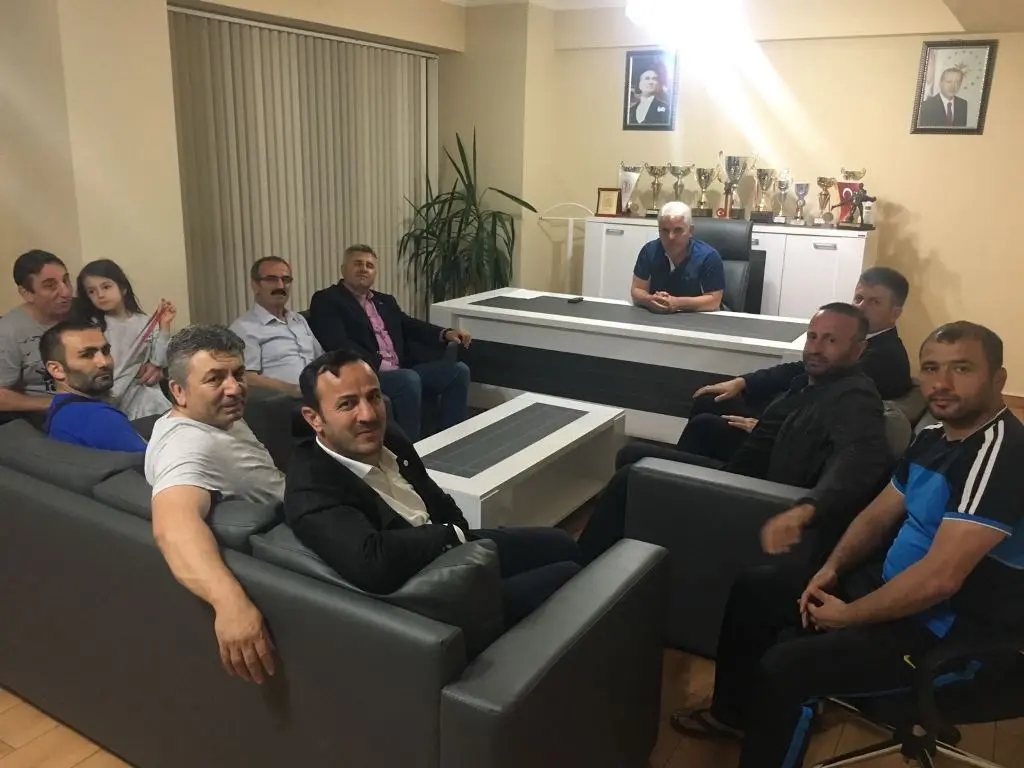 Haber: Güreş Milli Takımı Hendek’te Kamp Yapıyor - Öne Çıkan