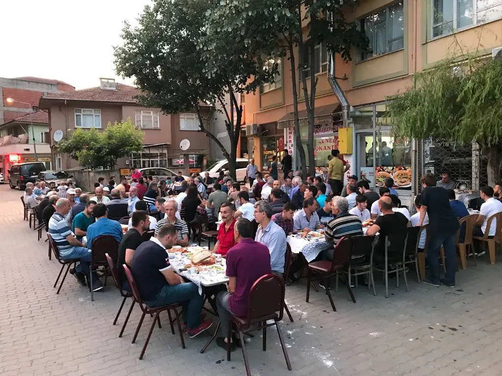 Haber: Şener Lokantasından 26 Yıllık İftar Geleneği - Galeri-2