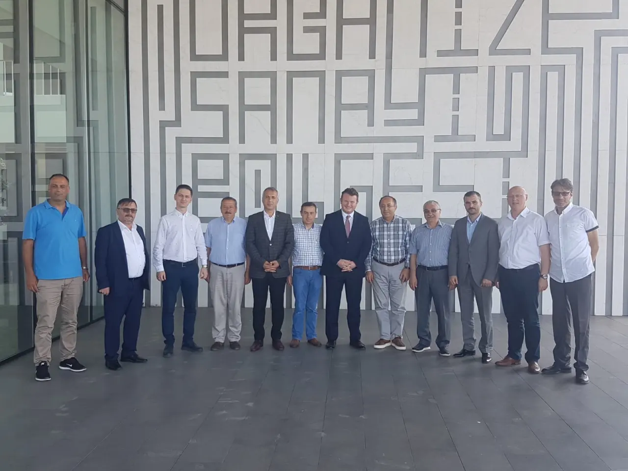 Haber: MHP'nin Adayı Bülbül Hendek’i Karış Karış Geziyor - Galeri-3