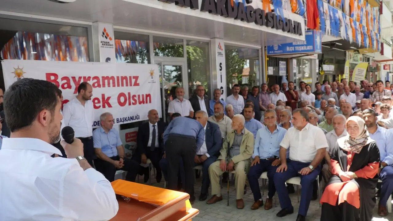 Haber: Ak Parti Hendek Bayramlaştı - Galeri-1