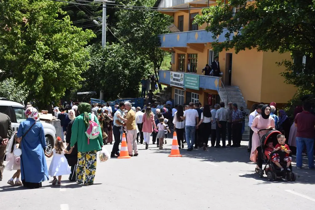 Haber: Zirvede Asırlık Bayram Geleneği - Galeri-2