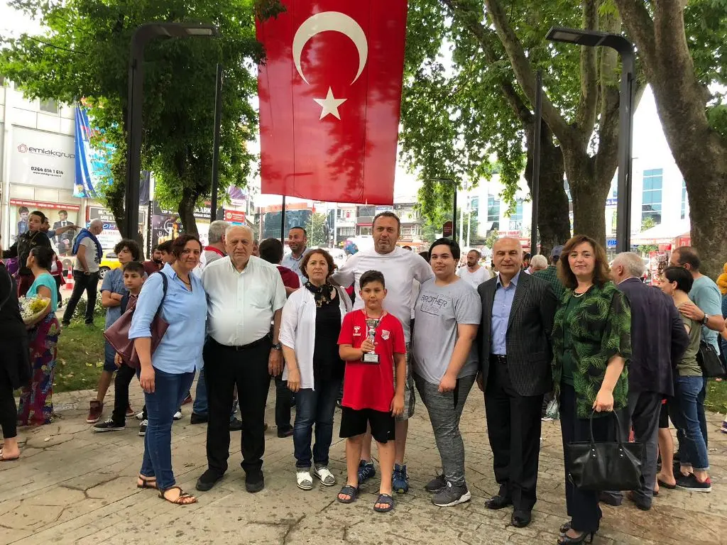 Haber: Türkiye İkincisi Minik Hentbol Takımı Coşkuyla Karşılandı - Galeri-2