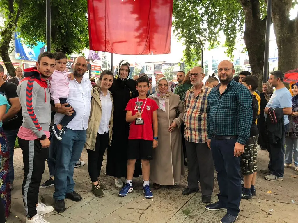 Haber: Türkiye İkincisi Minik Hentbol Takımı Coşkuyla Karşılandı - Galeri-7