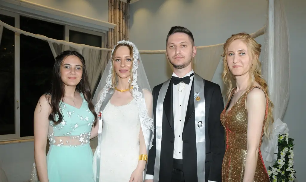 Haber: Beyza ve Oğuz Gökhan Bir Ömür Mutluluğa Evet Dedi - Galeri-4