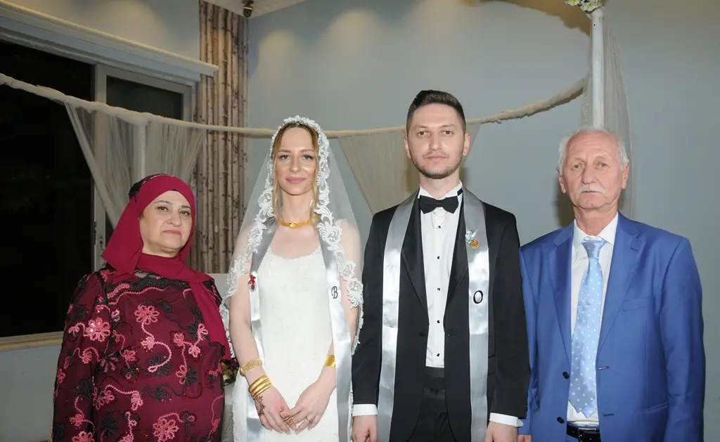 Haber: Beyza ve Oğuz Gökhan Bir Ömür Mutluluğa Evet Dedi - Galeri-2