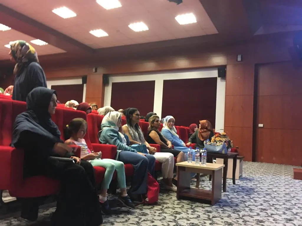 Haber: AK Parti Kadın Kollarından Seminer - Galeri-1