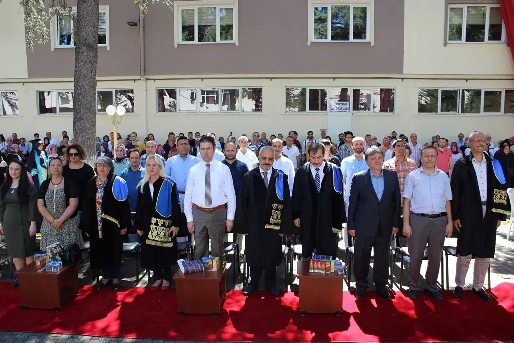 Haber: Hendek MYO 21. Mezunları Coşkusu - Galeri-1