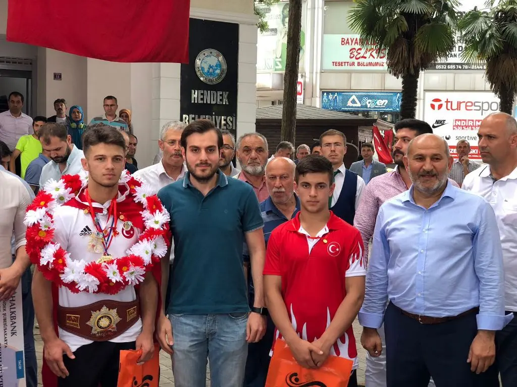 Haber: Dünya Şampiyonuna Coşkulu Karşılama - Galeri-13
