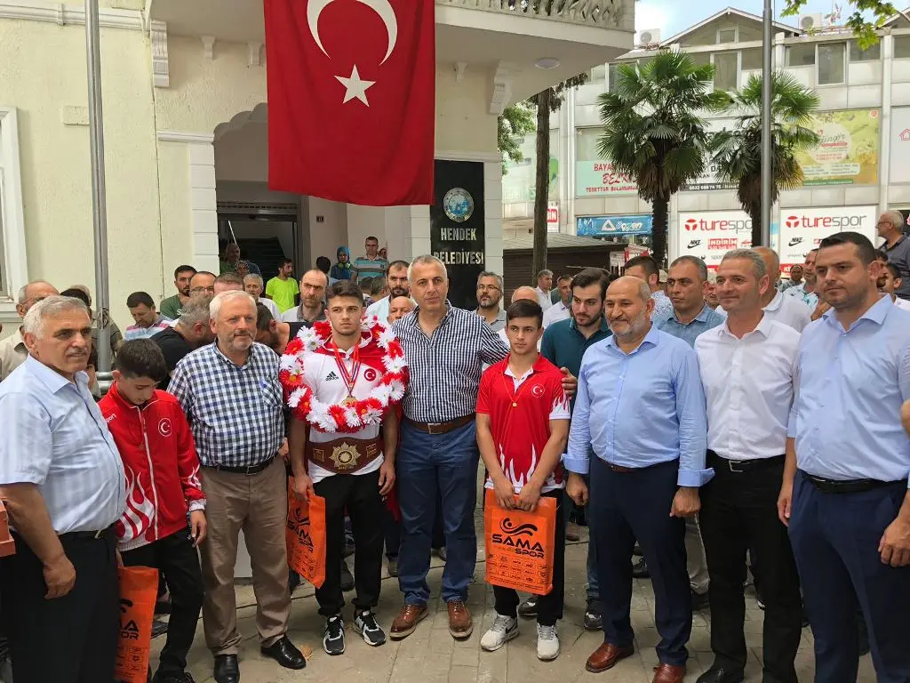 Haber: Dünya Şampiyonuna Coşkulu Karşılama - Galeri-2