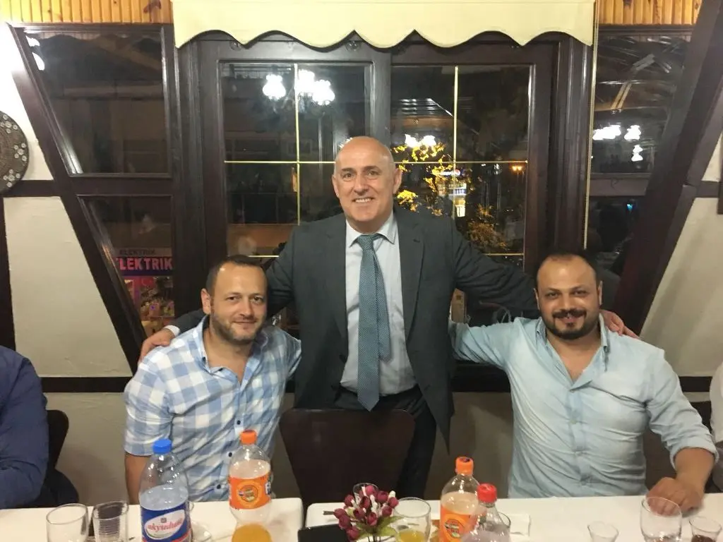 Haber: Emekli olan Beyazkoç’a Veda Yemeği - Galeri-4