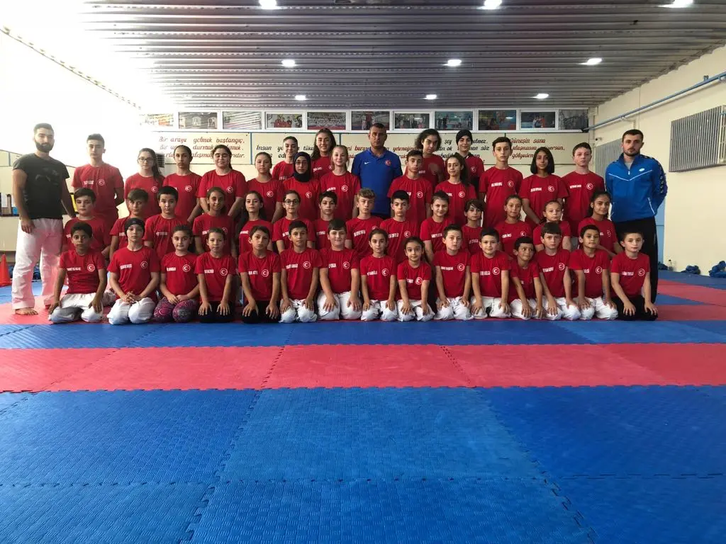 Haber: Hendekli Minik karateciler Denizli yolcusu - Öne Çıkan