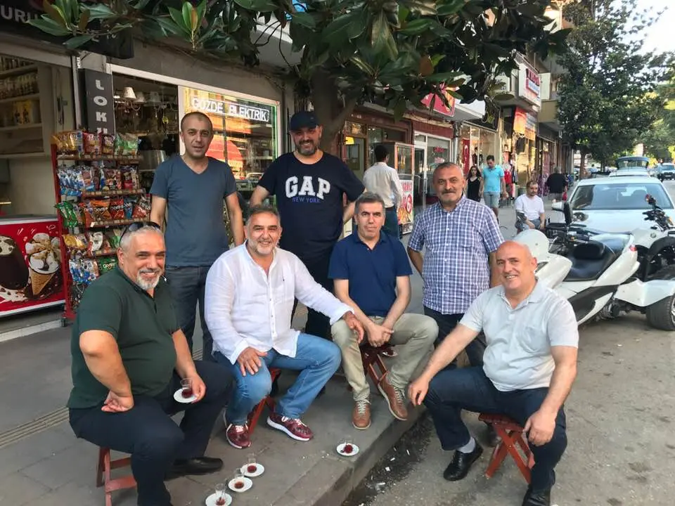 Haber: Hendeke Dair Sohbet Ettiler - Öne Çıkan