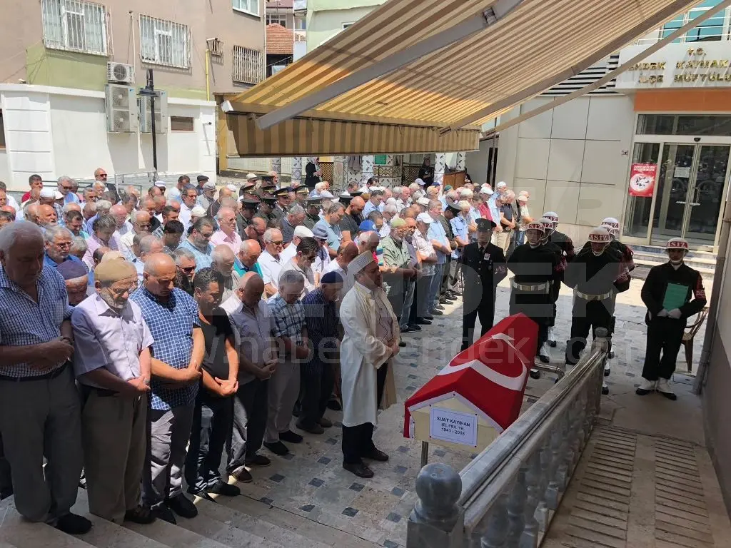 Haber: Emekli Yarbay Askeri Törenle Son Yolculuğuna Uğurlandı - Galeri-1