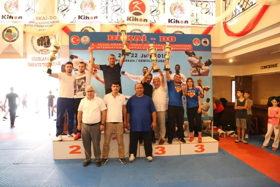 Haber: Hendek’li Karateciler Denizli’yi Salladı - Galeri-1