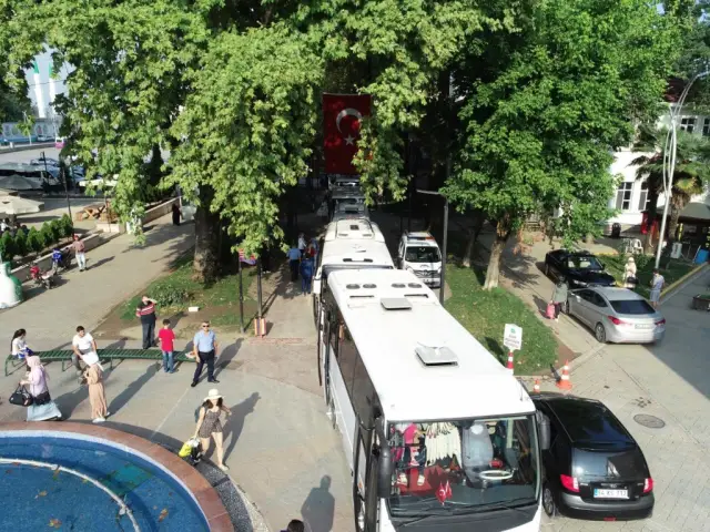 Denize 30 otobüs, 850 kişi gitti