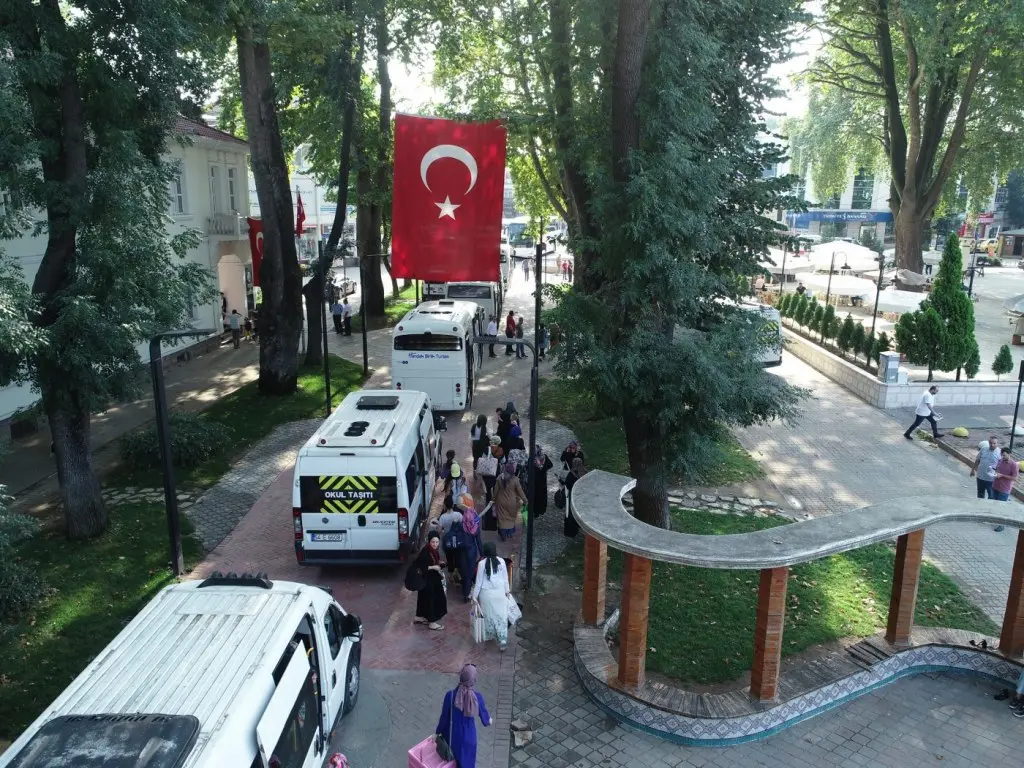 Haber: Denize 30 otobüs, 850 kişi gitti - Galeri-1