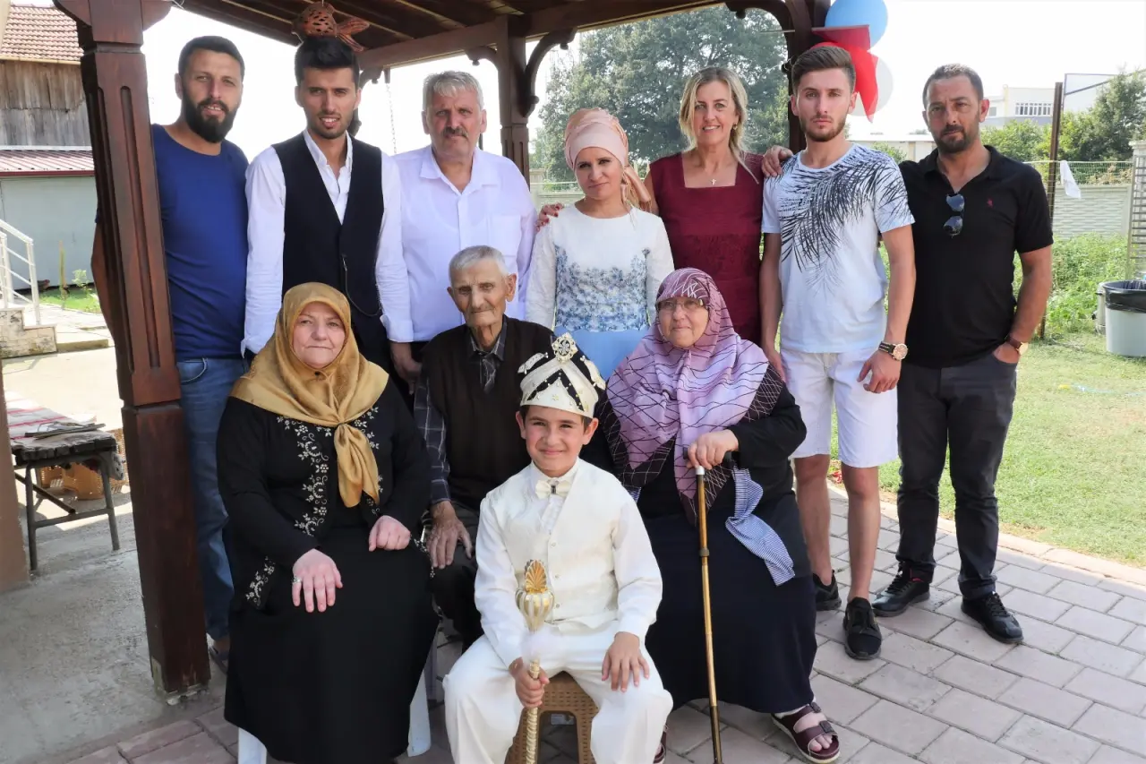 Haber: Bilgehan Mülazimler erkekliğe adım attı - Galeri-3
