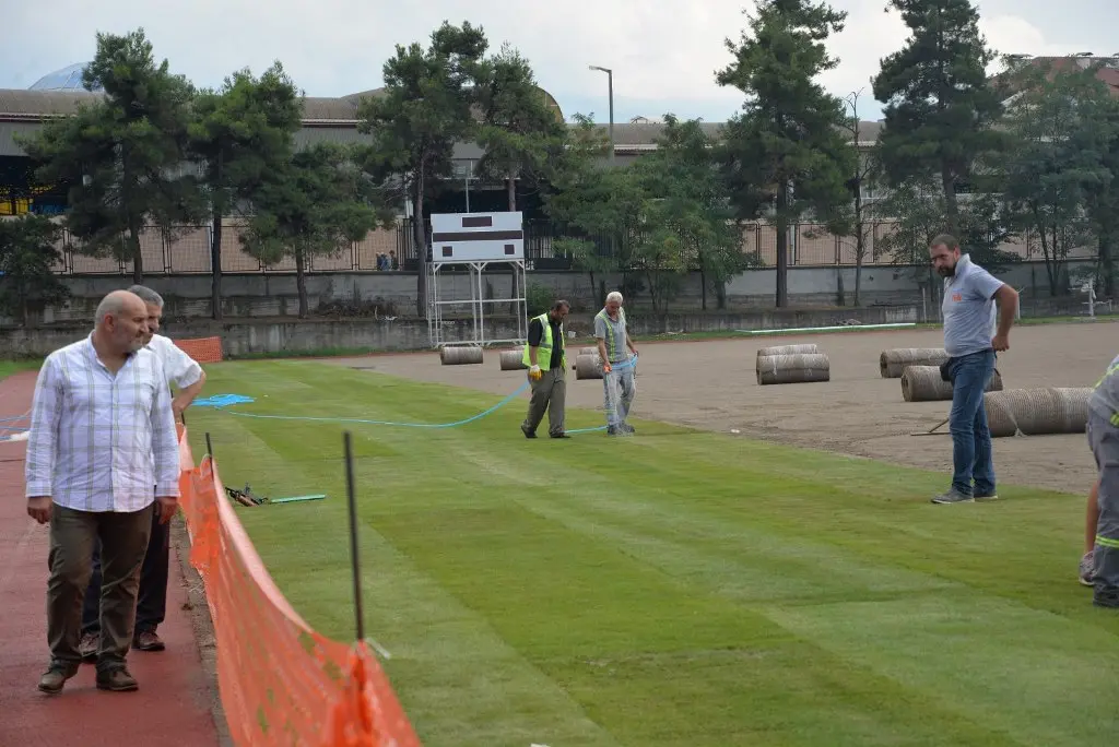 Haber: Hendek Atatürk Stadı Sil Baştan - Öne Çıkan