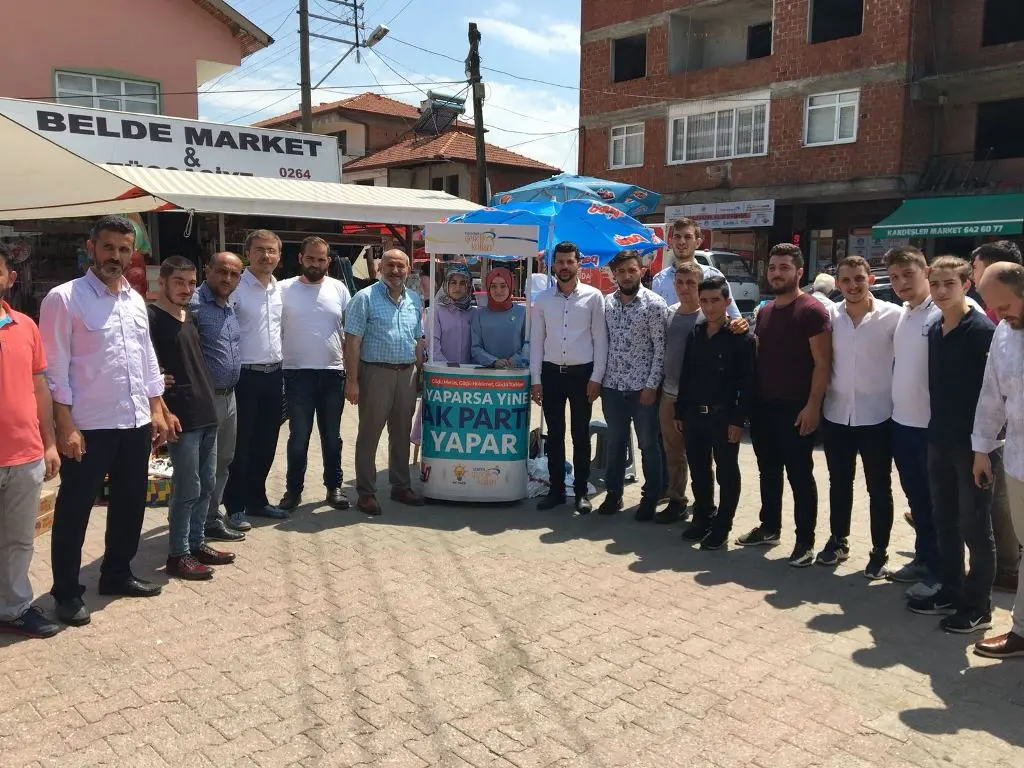 Haber: AK Parti Hendek Gençlik Kolları Zirvede - Galeri-1