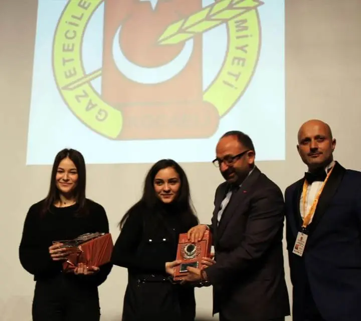 Haber: Gazetecilik Öğrencisi Dündar Yazıları İle Haberhendek’te - Öne Çıkan