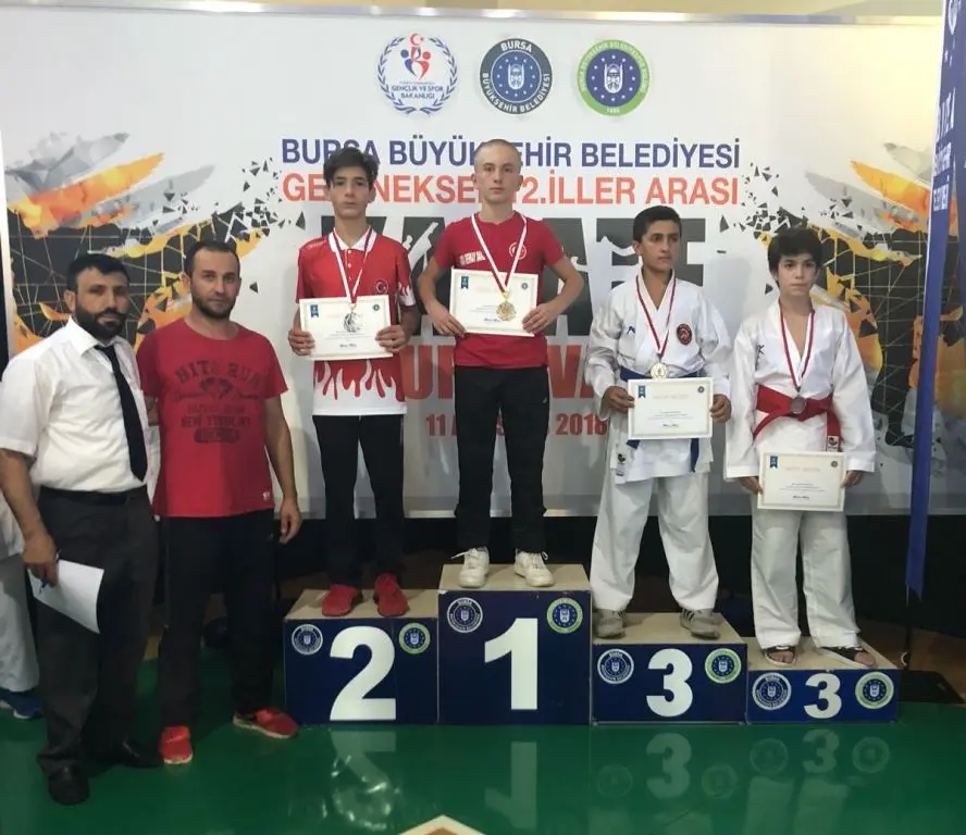 Haber: Hendek’li Karateciler Bursa’da Esti - Galeri-4