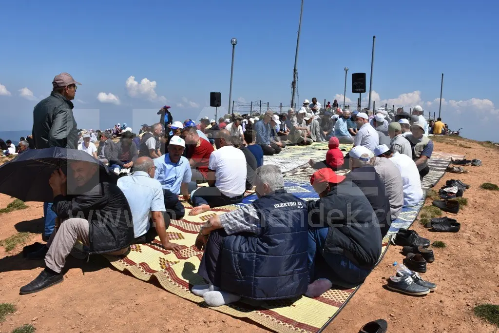 Haber: Zirvede Şehitler Anıldı - Galeri-2