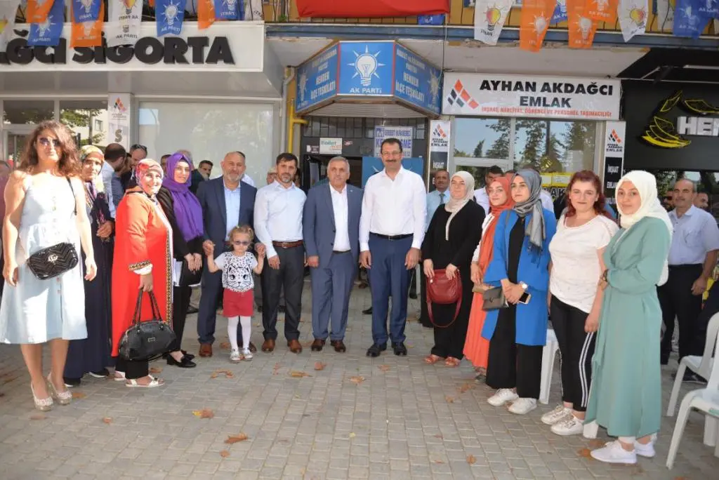 Haber: AK Parti Hendek Bayramlaştı - Galeri-3