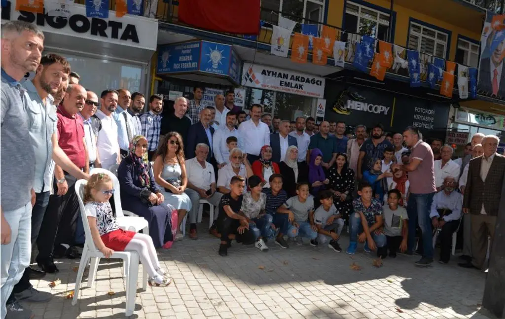 Haber: AK Parti Hendek Bayramlaştı - Galeri-2