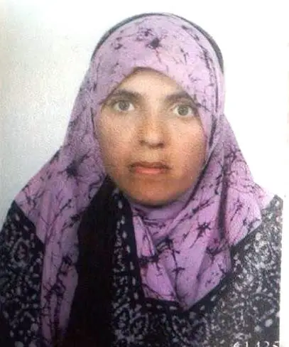Annesi ve Kardeşlerini Arıyor