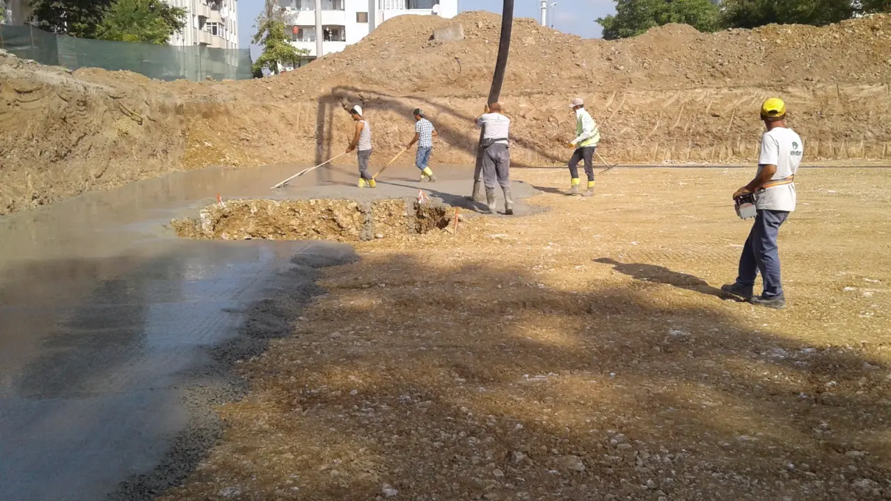 Haber: Yenimahalle Cumhuriyet ilkokulunun Temeli Atılıyor - Galeri-1