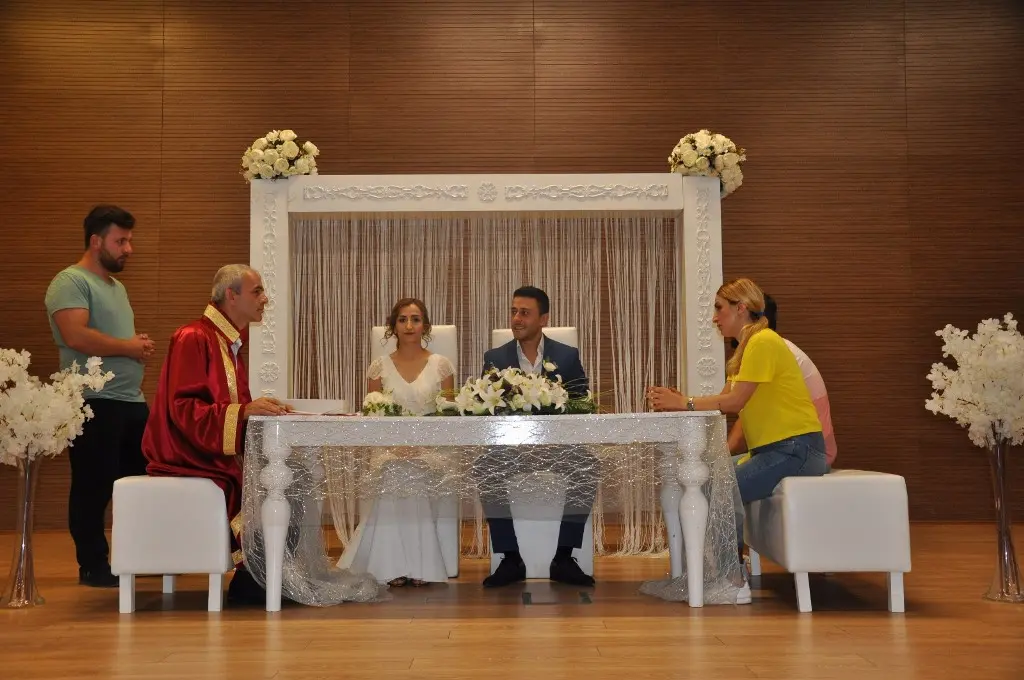 Haber: Hendek Nikah Salonu Hazır - Öne Çıkan