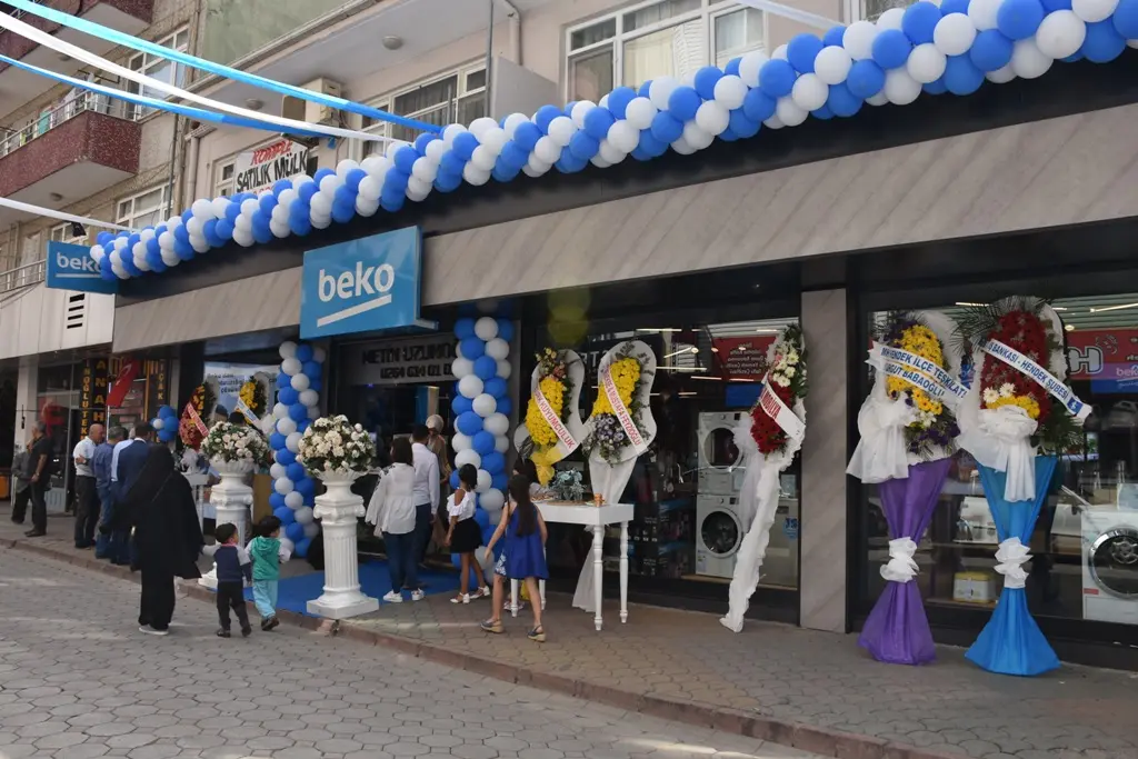 Haber: Uzunoğlu Beko Bayi Törenle Hizmete Açıldı - Öne Çıkan
