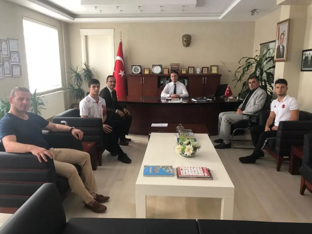 Haber: Akran Zorbalığına Karşı Güreş Projesi Kabul Edildi - Öne Çıkan