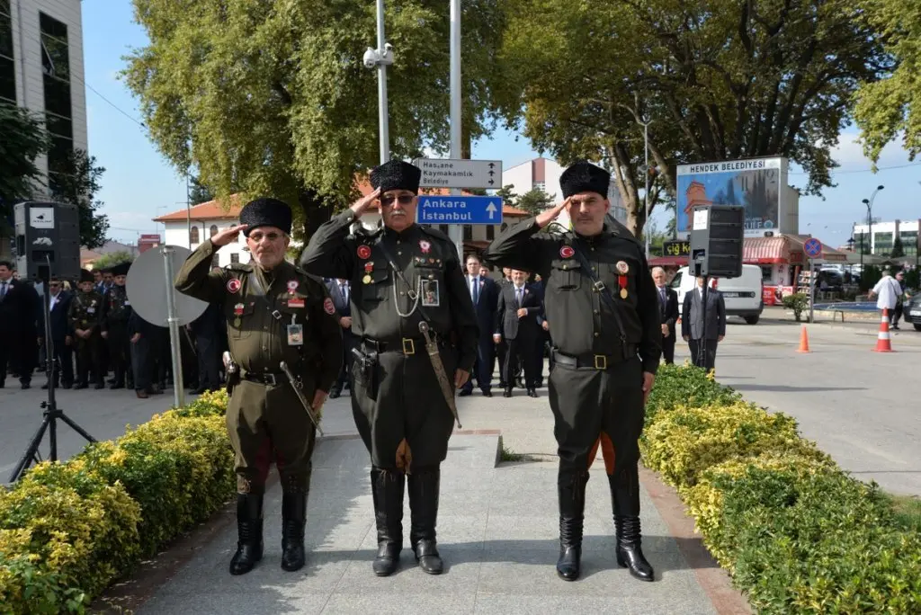 Haber: Hendek’te Gaziler Günü Kutlandı - Galeri-3