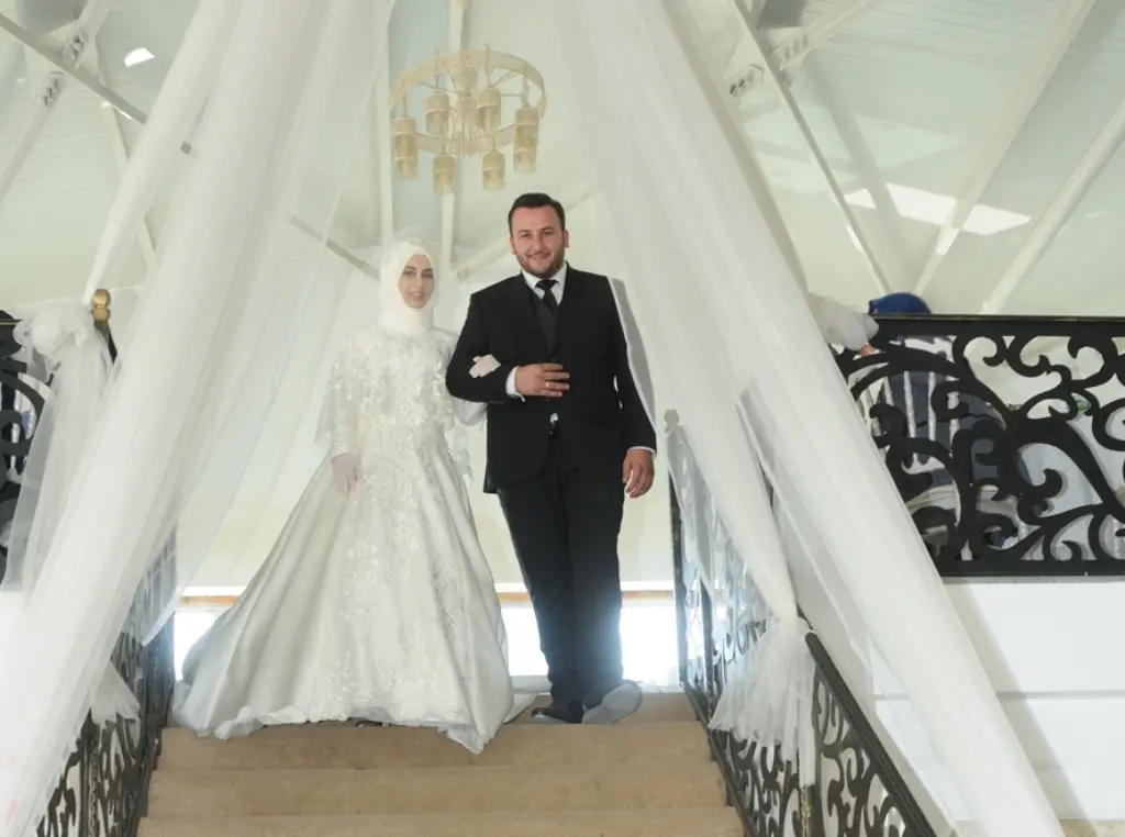 Haber: Afra Nur ve Celal Bir Ömür Mutluluğa Evet Dedi - Galeri-1