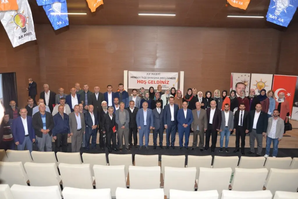 Haber: AK Parti Hendek'te Danışma Meclisi toplantısı Yapıldı - Galeri-1