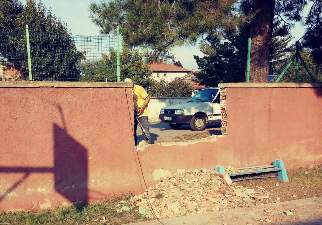 Haber: Sorunları Bitmeyen Okula Müdür Eli Değdi - Galeri-2