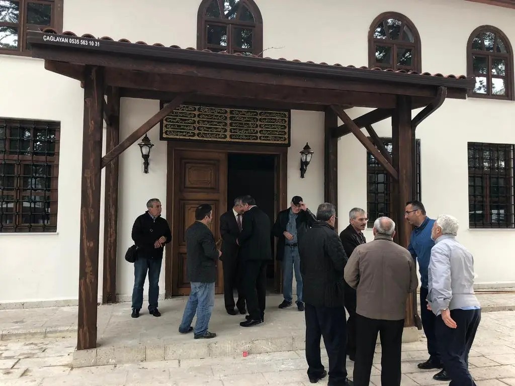 Haber: Büyük Camide ki O Yazı Kaldırıldı - Galeri-4
