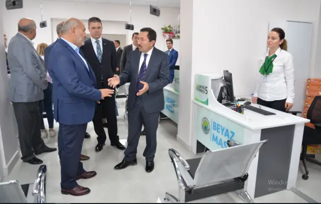 Vali Balkanlıoğlu Hendek’te
