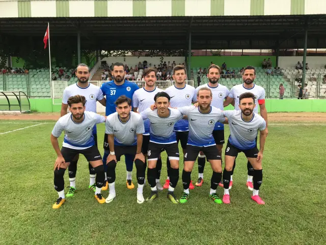 Hendekspor'da Saha Hazır Olmayınca Maç Başka Stada Alındı