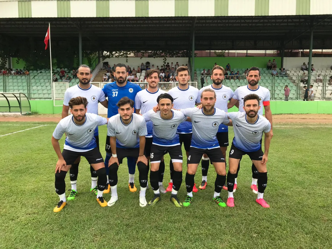 Haber: Hendekspor'da Saha Hazır Olmayınca Maç Başka Stada Alındı - Öne Çıkan