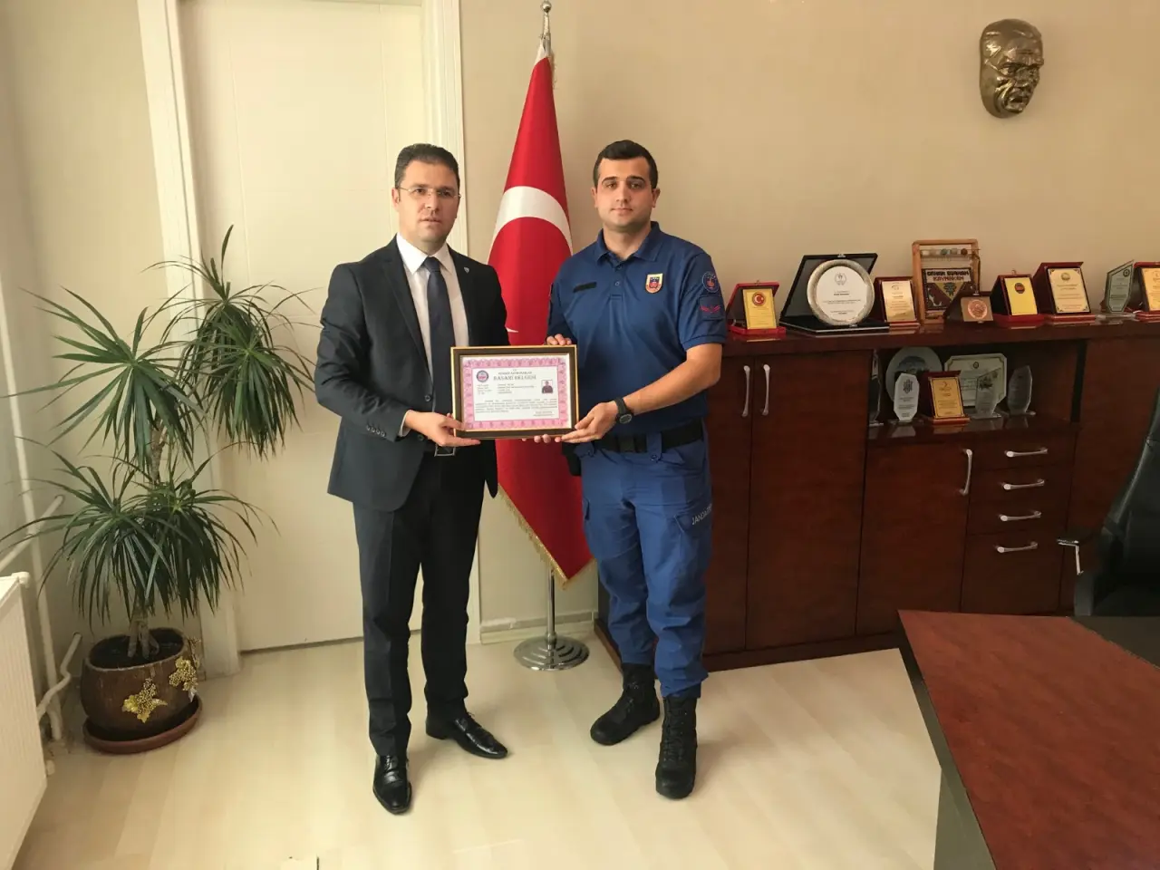 Haber: Hendek Jandarması Onurlandırıldı - Galeri-7