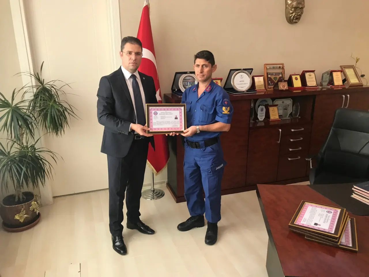 Haber: Hendek Jandarması Onurlandırıldı - Galeri-3
