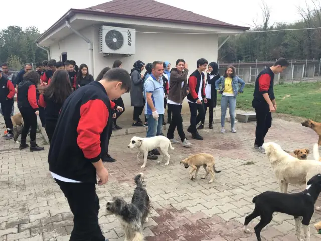 Öğrencilerden Duyarlı Davranış