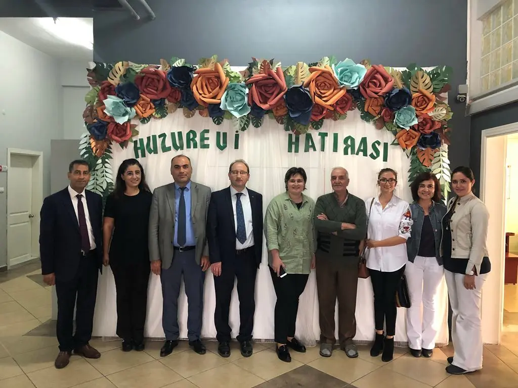 Haber: Sağlık personeli huzurevini ziyaret etti - Galeri-1
