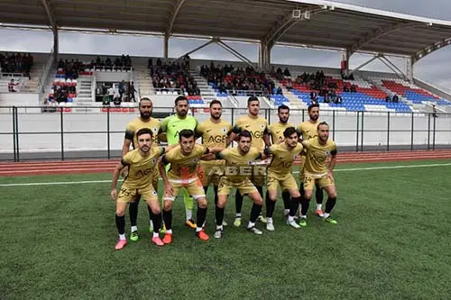 Haber: Hendekspor Küçükyalı Yelkenspora Acımadı - Galeri-1